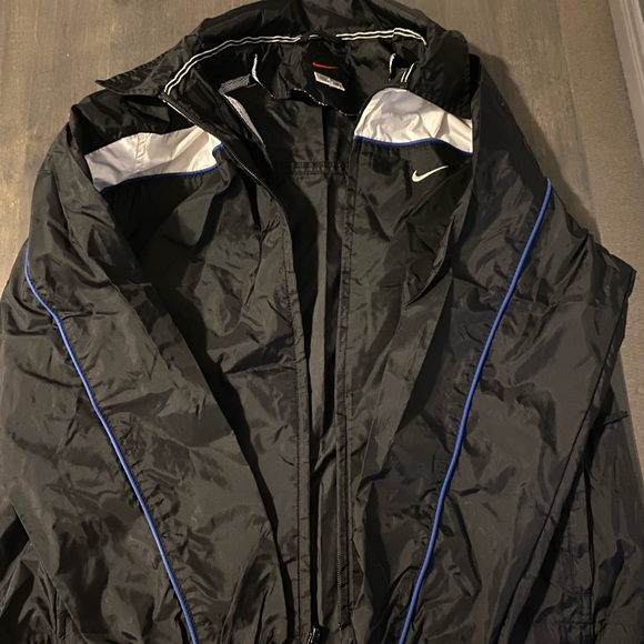 Vintage Nike Black Windbreaker Jacket - Picture 2 of 5